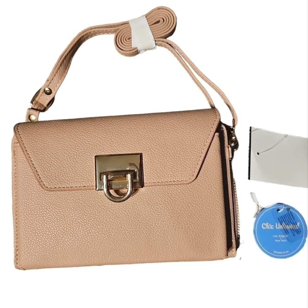 Chic Unlimited Crossbody Bag